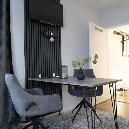 City - Weststadt Apartment